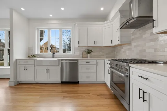 $1,549,000 | 695 Salem Street, Lynnfield, MA 01940