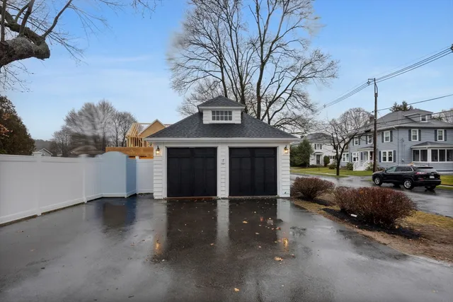 $1,549,000 | 695 Salem Street, Lynnfield, MA 01940