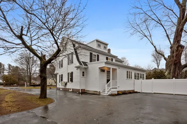 $1,549,000 | 695 Salem Street, Lynnfield, MA 01940