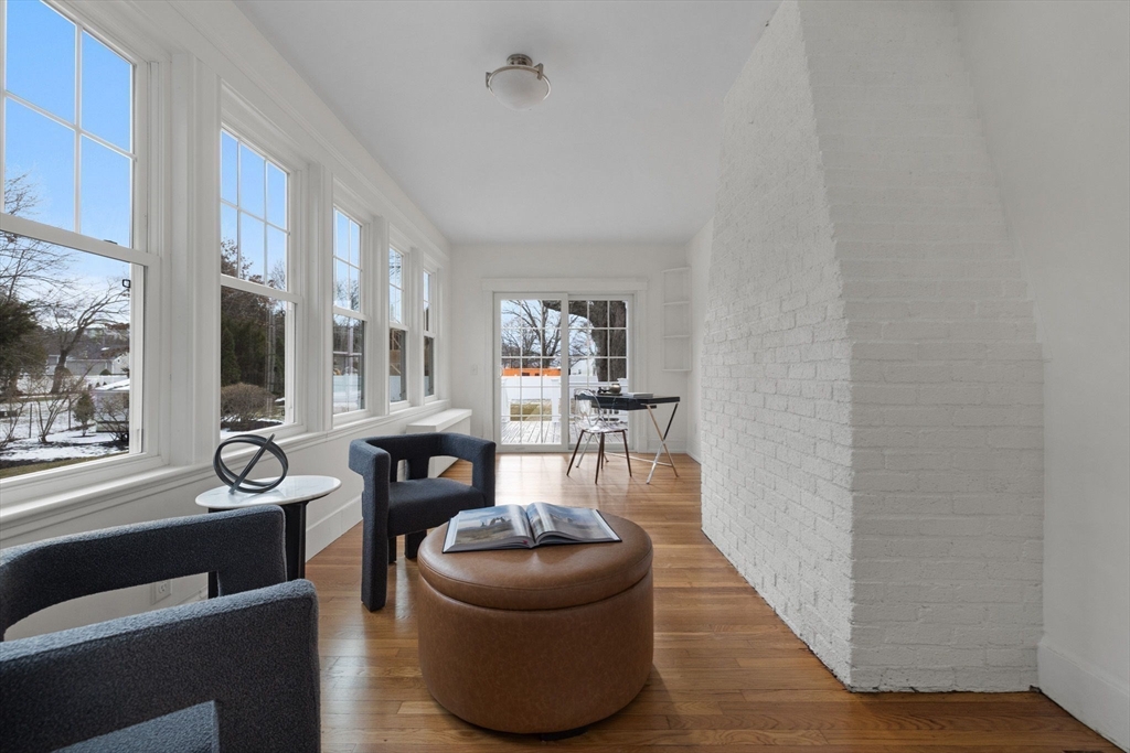 695 Salem Street Lynnfield, MA 01940 - Photo 4 of 35