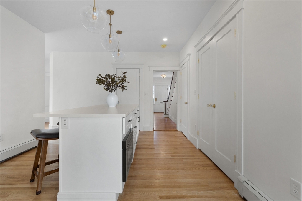 695 Salem Street Lynnfield, MA 01940 - Photo 10 of 35