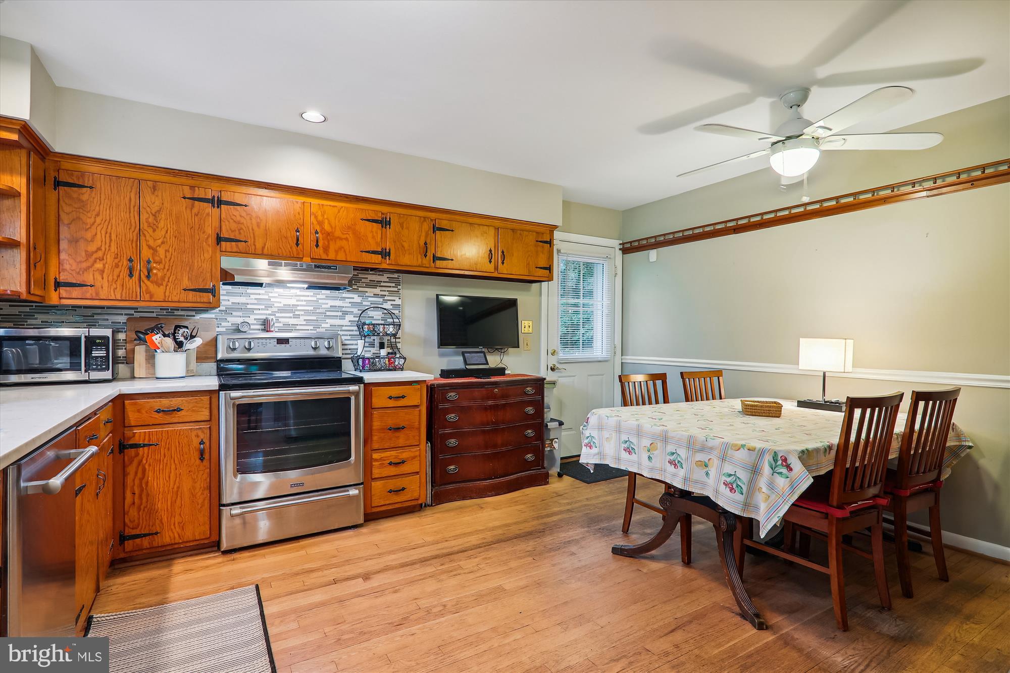 2620 Cool Spring Road Adelphi, MD 20783 - Photo 12 of 81 Country kitchen w/room for large table
