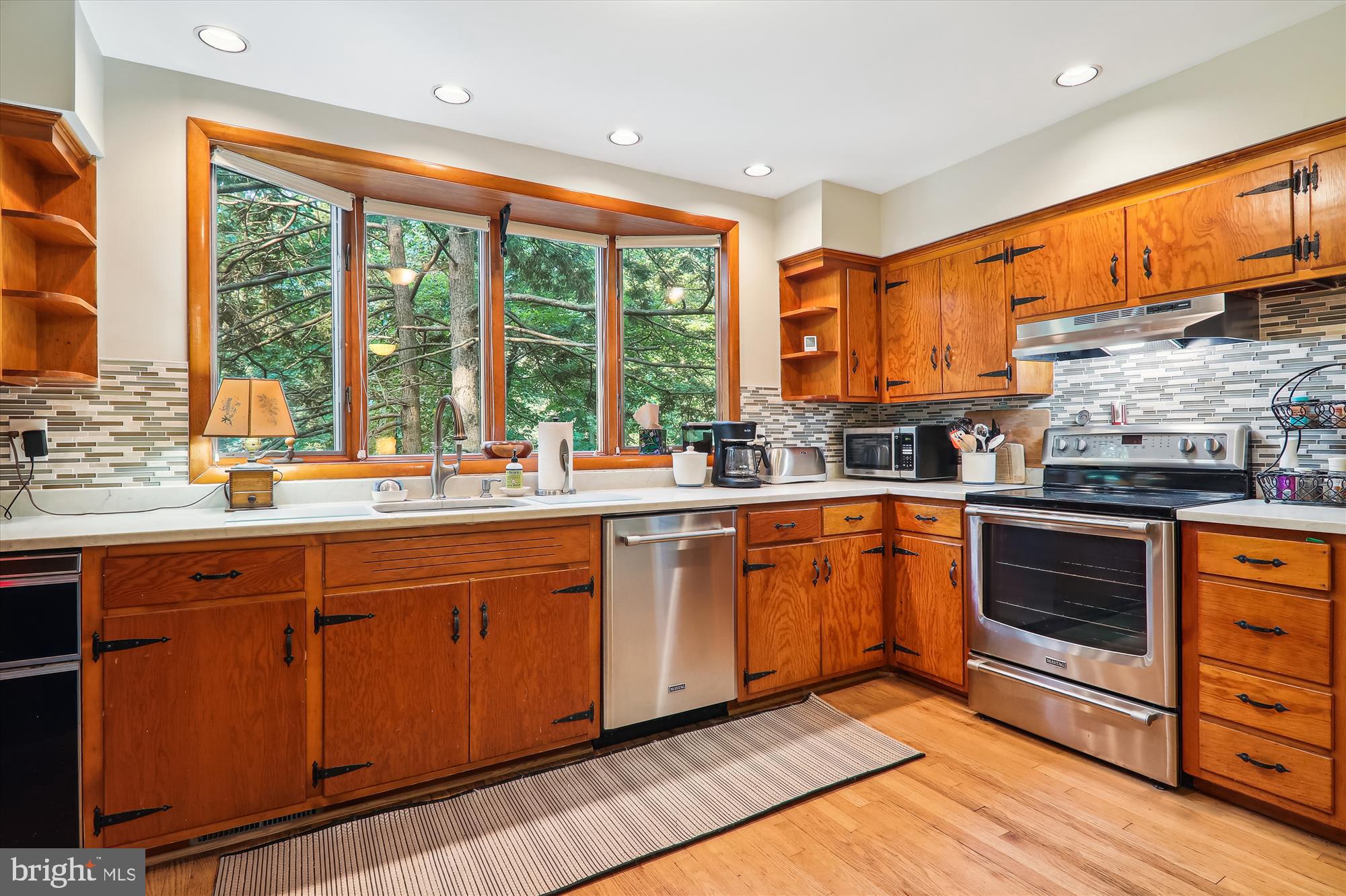 2620 Cool Spring Road Adelphi, MD 20783 - Photo 16 of 81 Its a bright and enjoyable environment