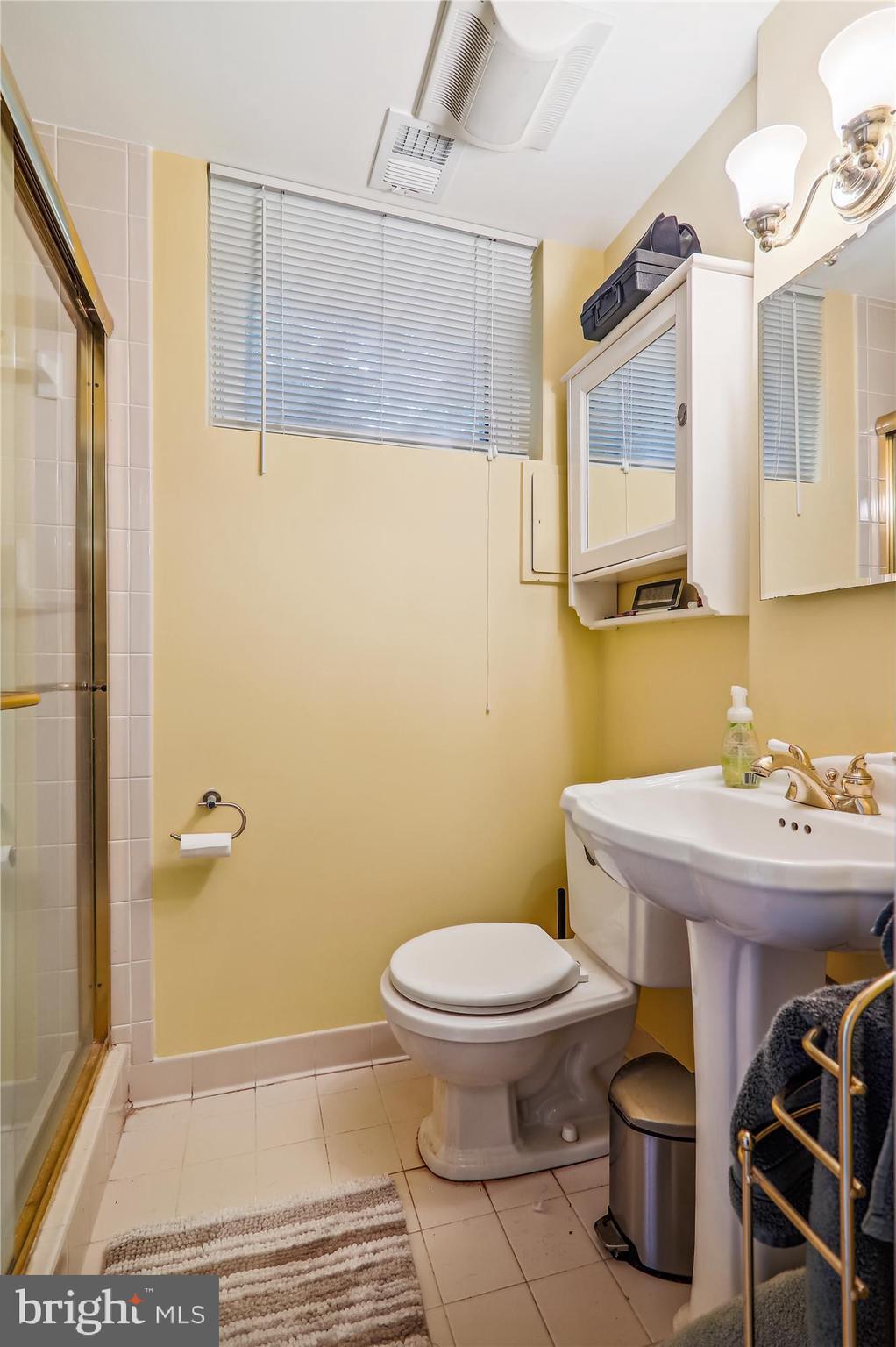 2620 Cool Spring Road Adelphi, MD 20783 - Photo 36 of 81 In-law suite bathroom