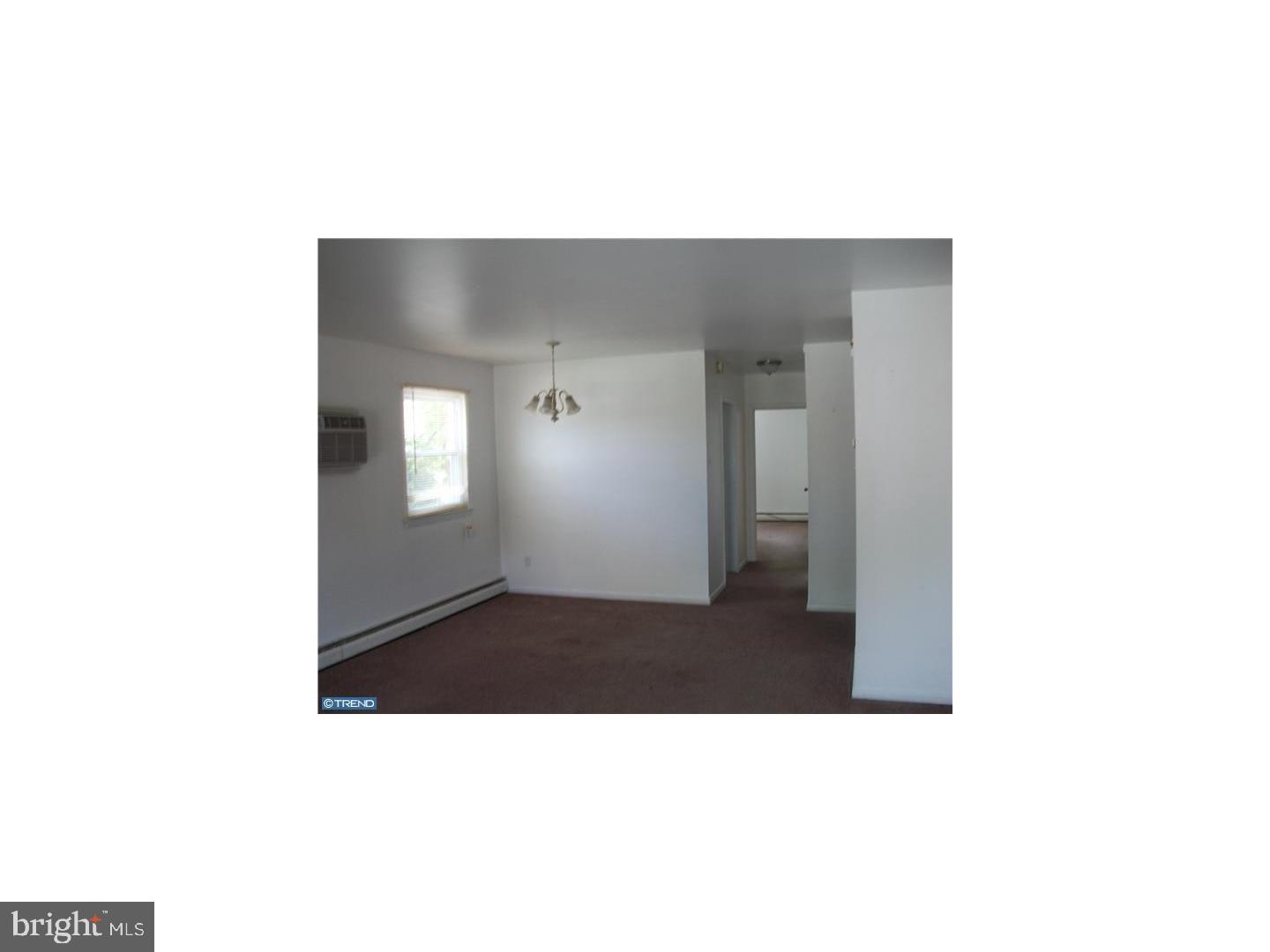 843 Garrett Lane Springfield, PA 19064 - Photo 3 of 10 Unit #2