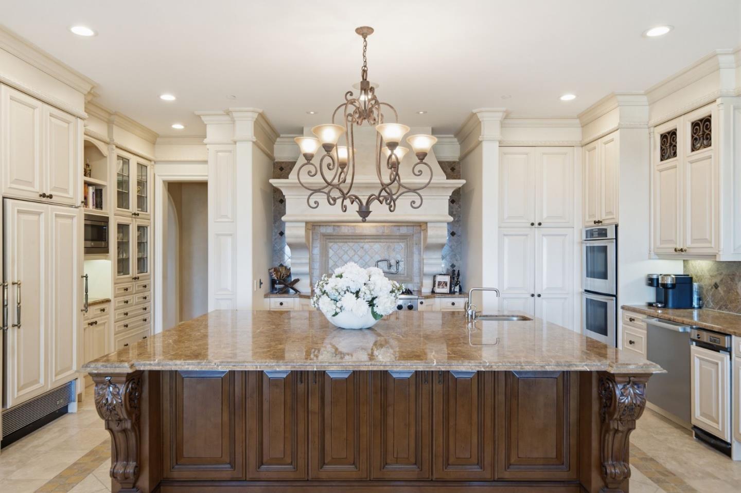 10285 Magdalena Road Los Altos Hills, CA 94024 - Photo 18 of 63 Gallery Image 18