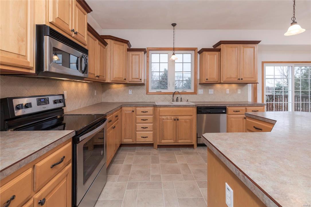 1714 Riviera Lane O'Fallon, IL 62269 - Photo 4 of 43 Gallery Image 4