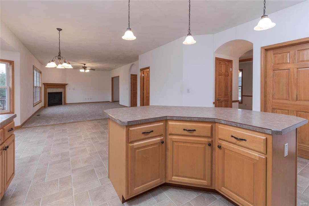 1714 Riviera Lane O'Fallon, IL 62269 - Photo 7 of 43 Gallery Image 7