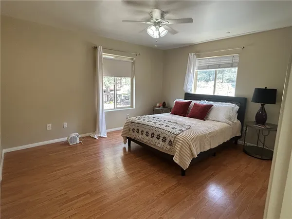 $2,300 | 15425 Live Oak Way, Pine Mountain Club, CA 93222