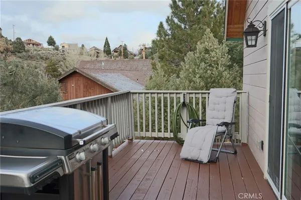 $2,300 | 15425 Live Oak Way, Pine Mountain Club, CA 93222