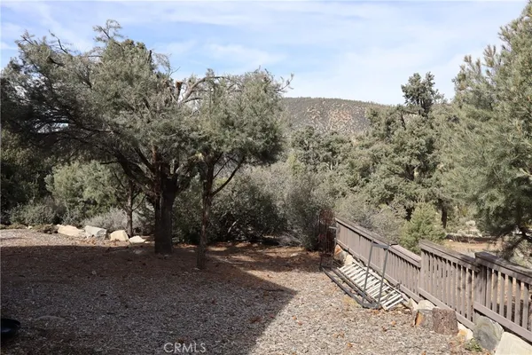 $2,300 | 15425 Live Oak Way, Pine Mountain Club, CA 93222
