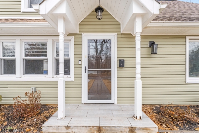 122 Greenbrook Road Green Brook, NJ 08812 - Photo 5 of 47