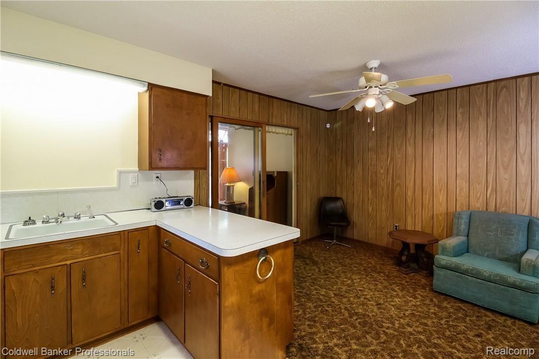 1380 Clark Lake Road Brighton, MI 48114 - Photo 8 of 30 008-Kitchen-4210579-large.jpg