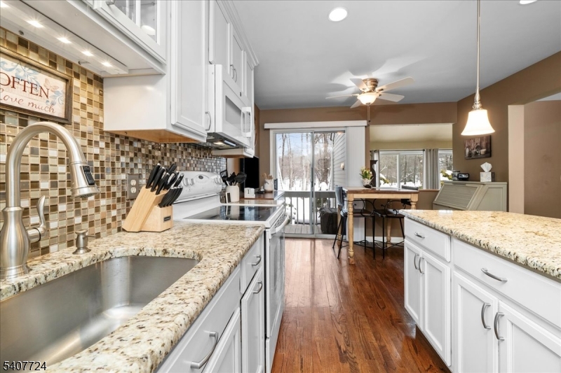 52 Manor Square Sparta, NJ 07871 - Photo 15 of 48