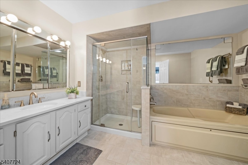 52 Manor Square Sparta, NJ 07871 - Photo 30 of 48