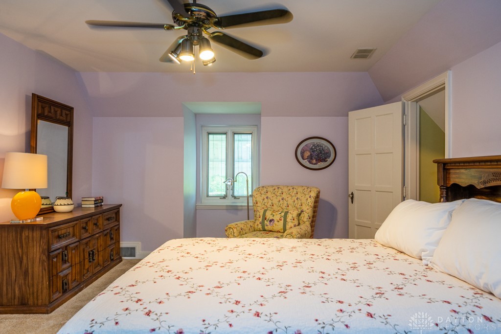 4640 Fishburg Road Dayton, OH 45424 - Photo 4 of 85
