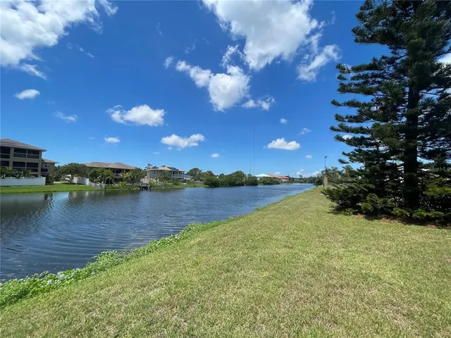 $1,895 | 218 Dogwood Circle, Seminole, FL 33777