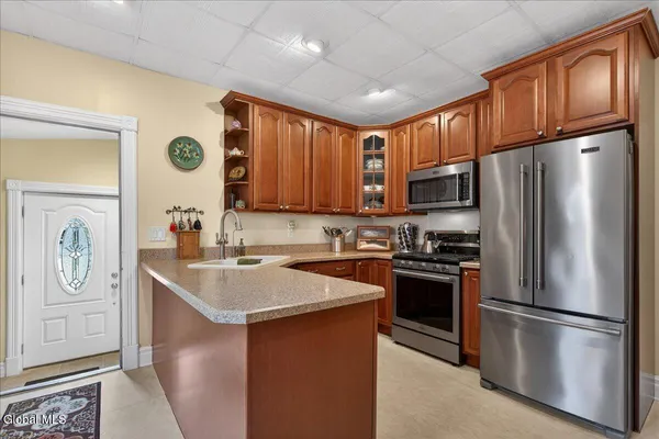 $375,000 | 14 Dale Street, Voorheesville, NY 12186