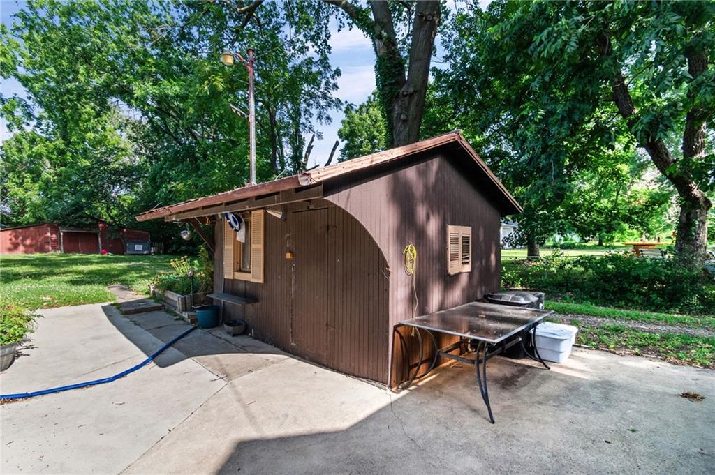 515 South 8th Street Clinton, MO 64735 - Photo 33 of 56