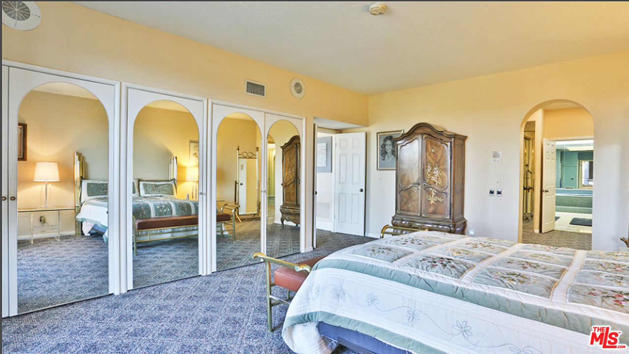 12307 Ridge Circle Los Angeles, CA 90049 - Photo 19 of 27