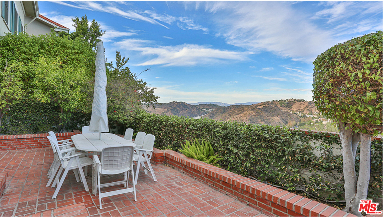 12307 Ridge Circle Los Angeles, CA 90049 - Photo 26 of 27