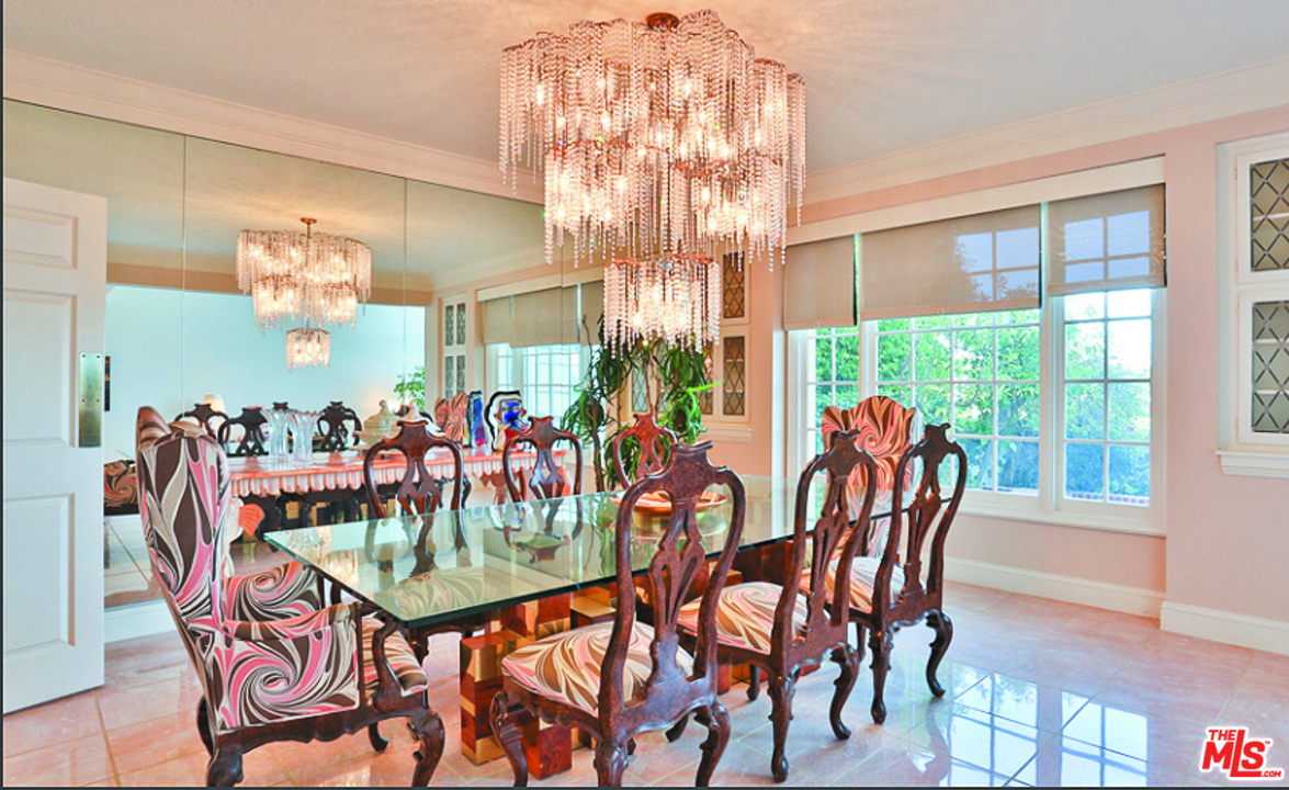 12307 Ridge Circle Los Angeles, CA 90049 - Photo 10 of 27