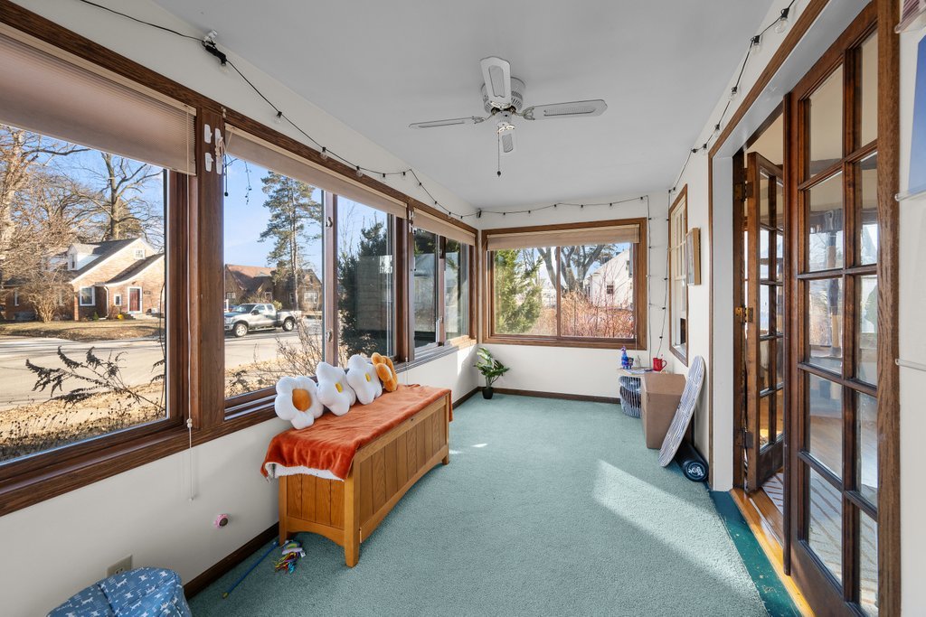 2545 18th Avenue A Moline, IL 61265 - Photo 12 of 28 a living room with furniture and a large window
