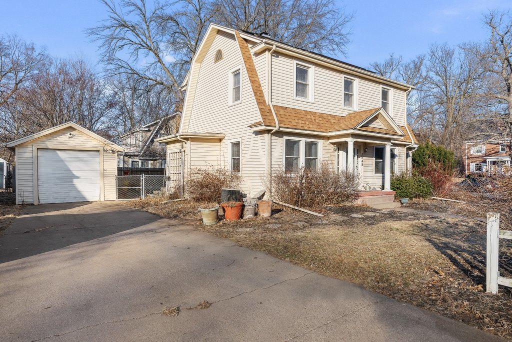 2545 18th Avenue A Moline, IL 61265 - Photo 24 of 28 a view of a house with backyard and trees