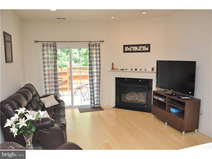 49 Warwick Road Princeton Junction, NJ 08550 - Photo 9 of 23 Family Room