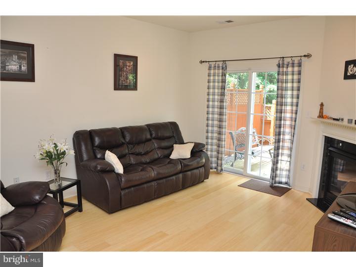 49 Warwick Road Princeton Junction, NJ 08550 - Photo 10 of 23 Family Room