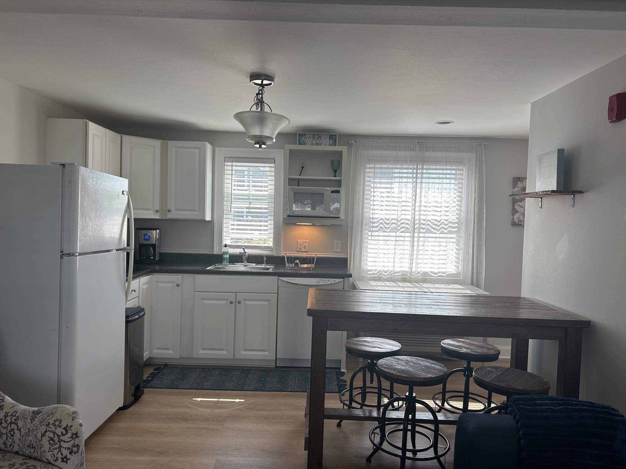 18 Ocean Boulevard, Unit 2 Hampton, NH 03842 - Photo 2 of 11