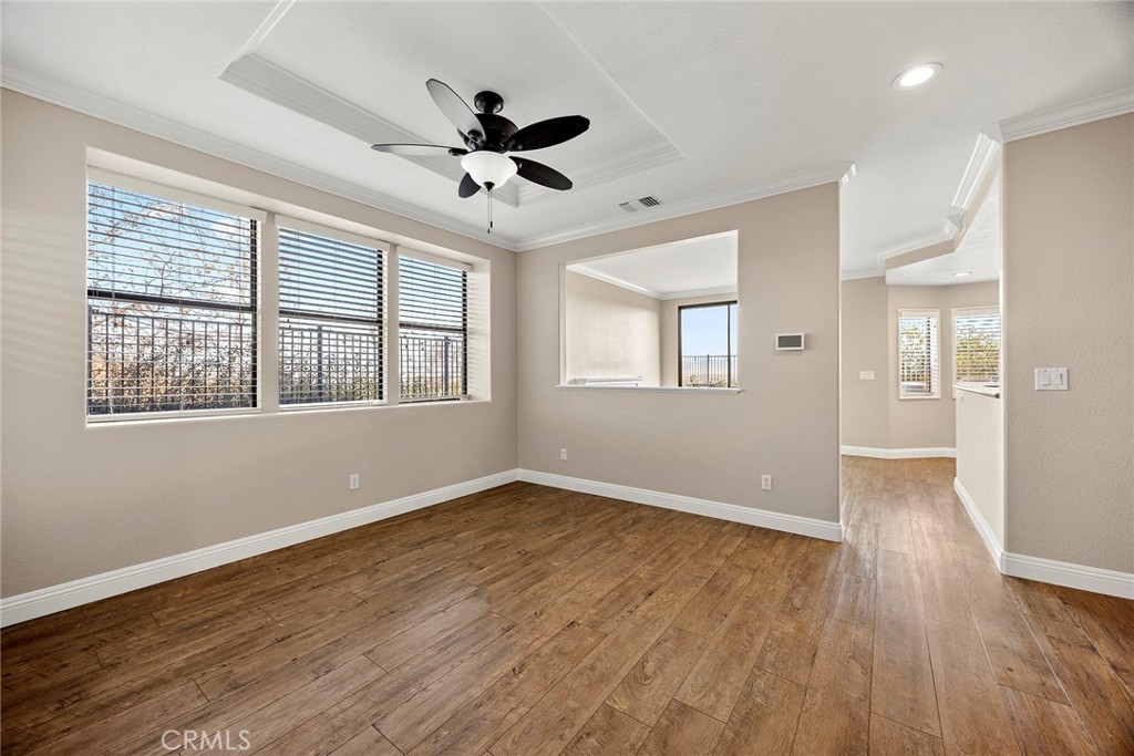 1501 San Rafael Drive South Corona, CA 92882 - Photo 4 of 30 Living Room