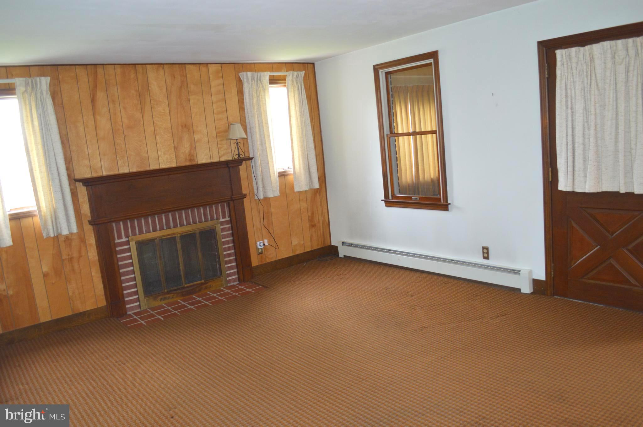 230 Dutton Mill Road Brookhaven, PA 19015 - Photo 16 of 29 Living rm