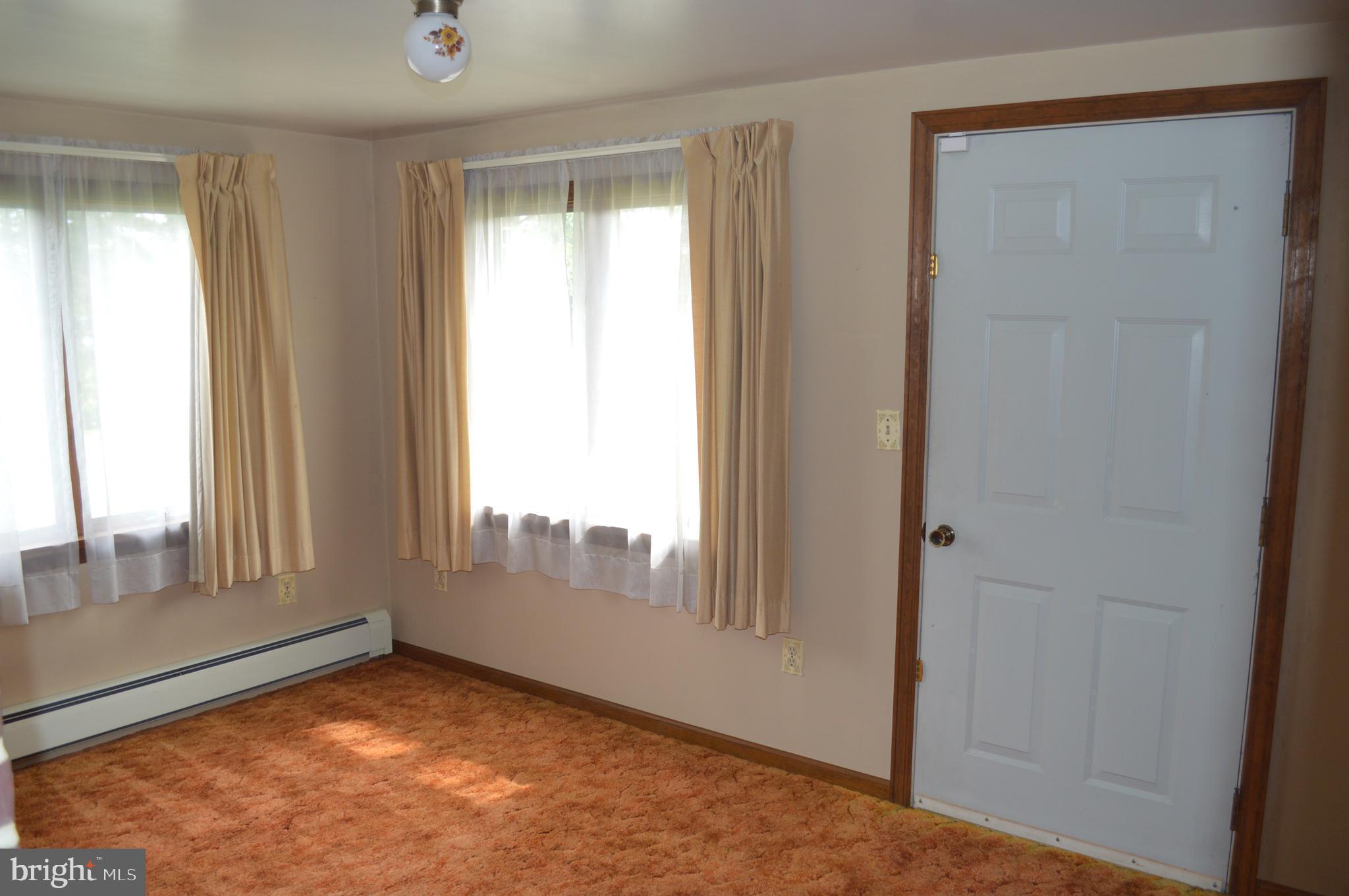 230 Dutton Mill Road Brookhaven, PA 19015 - Photo 17 of 29 3rd Bed rm /Office