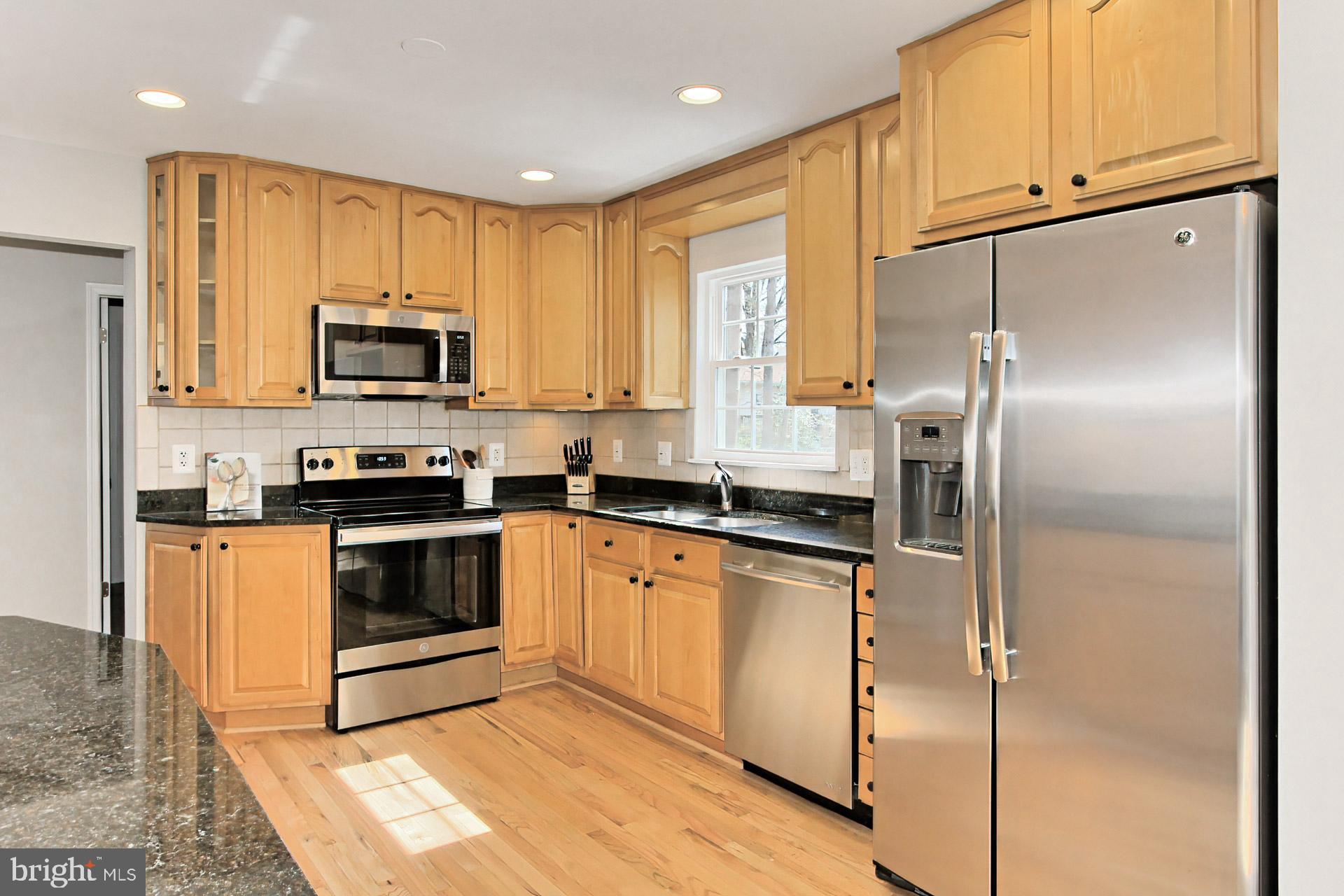 10171 Marshall Pond Road Burke, VA 22015 - Photo 14 of 42 Gallery Image 14
