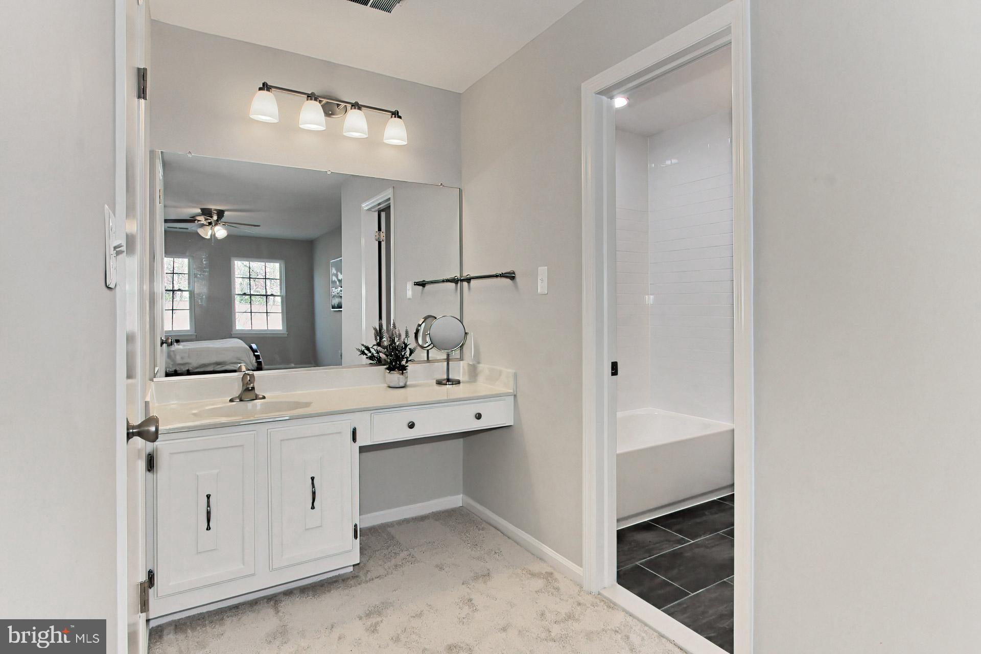 10171 Marshall Pond Road Burke, VA 22015 - Photo 23 of 42 Gallery Image 23