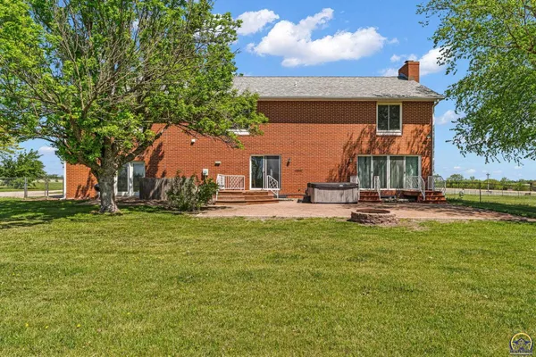 $550,000 | 9335 Southwest 61st Street, Auburn, KS 66402