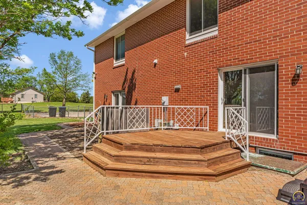$550,000 | 9335 Southwest 61st Street, Auburn, KS 66402