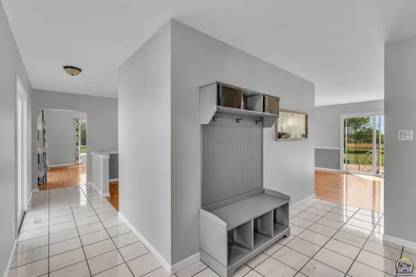 $550,000 | 9335 Southwest 61st Street, Auburn, KS 66402