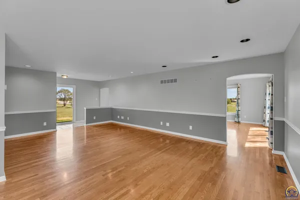 $550,000 | 9335 Southwest 61st Street, Auburn, KS 66402