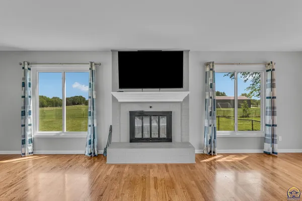 $550,000 | 9335 Southwest 61st Street, Auburn, KS 66402