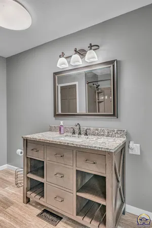 $550,000 | 9335 Southwest 61st Street, Auburn, KS 66402