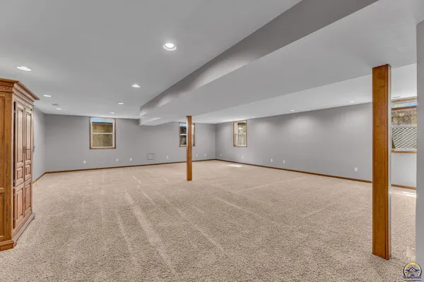 $550,000 | 9335 Southwest 61st Street, Auburn, KS 66402