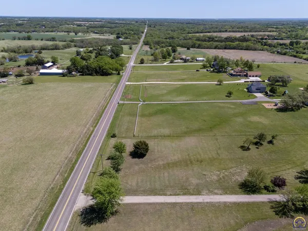 $550,000 | 9335 Southwest 61st Street, Auburn, KS 66402