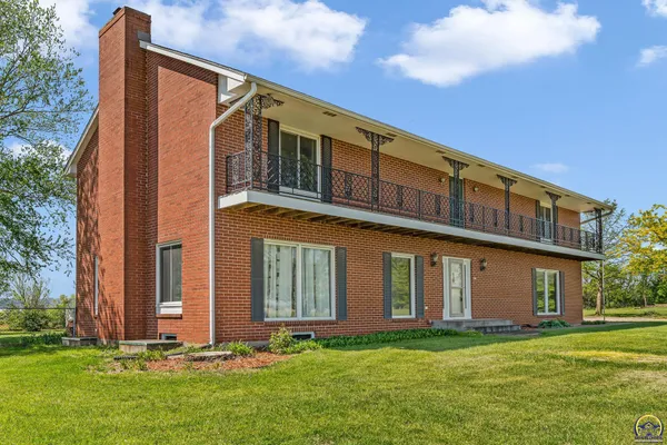 $550,000 | 9335 Southwest 61st Street, Auburn, KS 66402