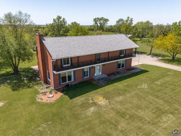 $550,000 | 9335 Southwest 61st Street, Auburn, KS 66402