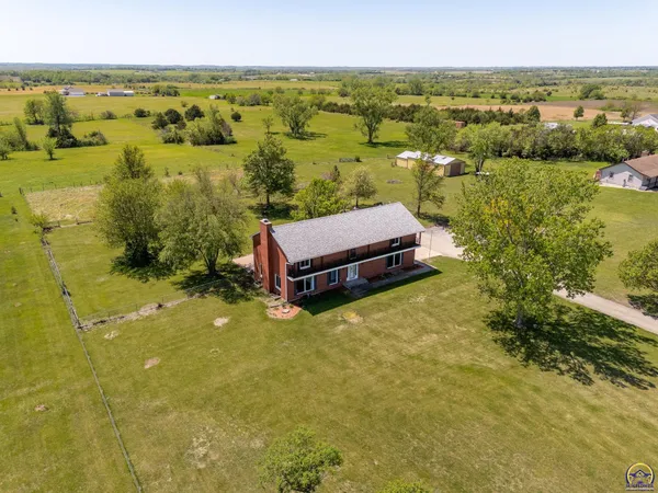 $550,000 | 9335 Southwest 61st Street, Auburn, KS 66402