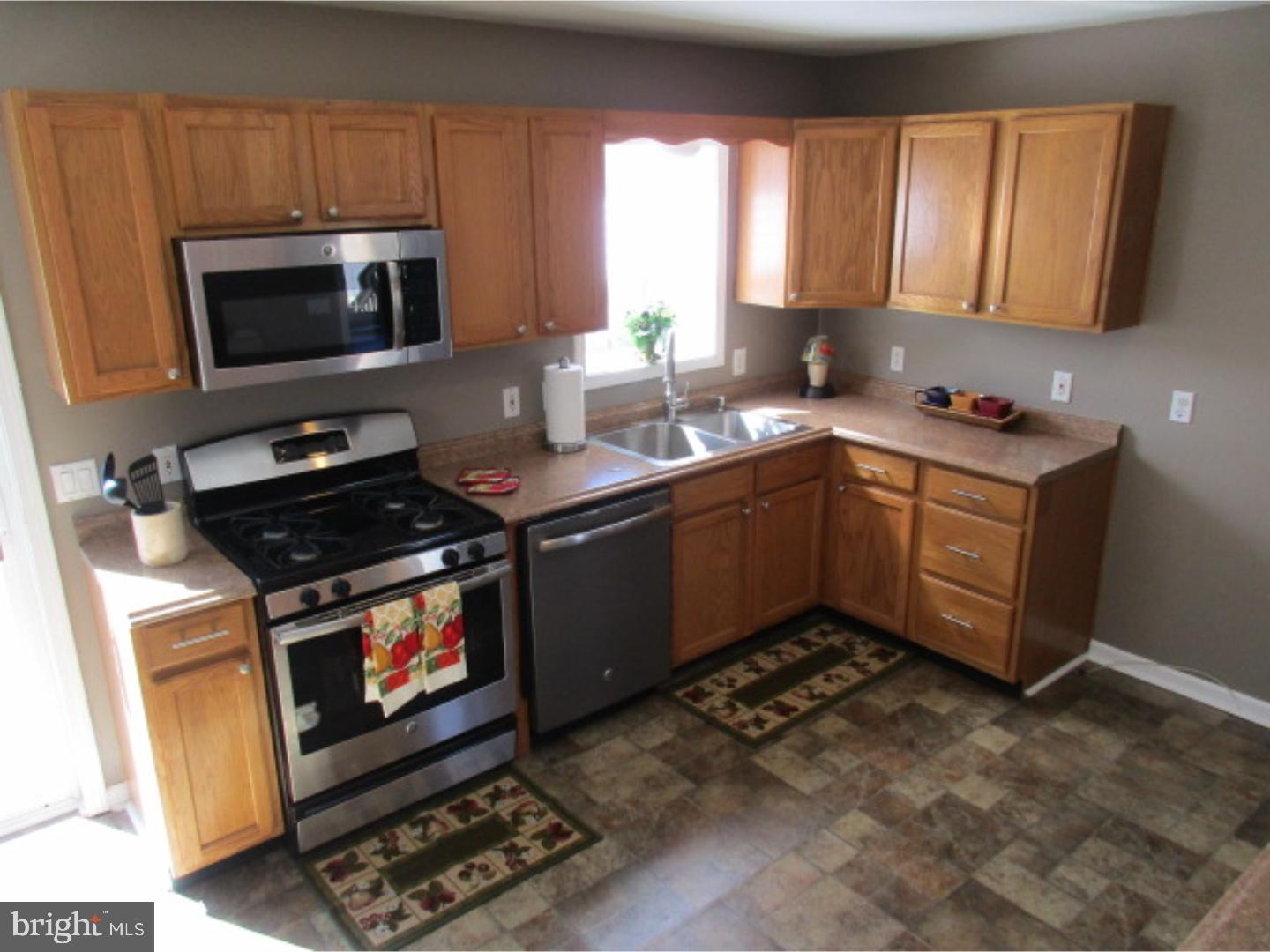 121 Quaker Road Pennsville, NJ 08070 - Photo 4 of 24