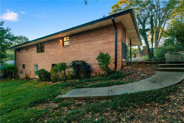 $400,000 | 549 Park St Place, Gainesville, GA 30501