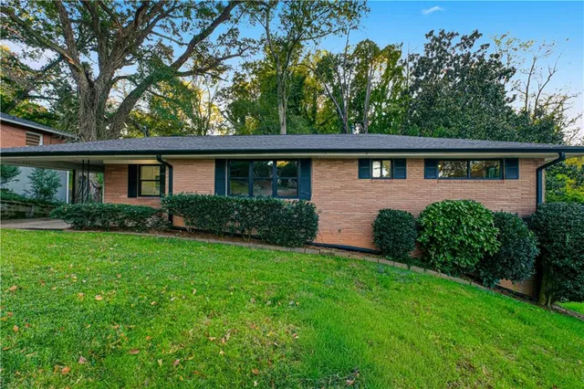 $400,000 | 549 Park St Place, Gainesville, GA 30501